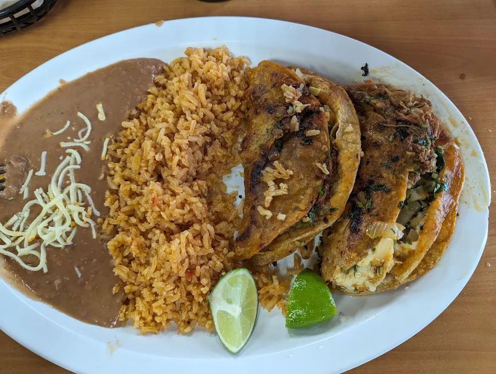 Chile Relleno and Tamal Combo